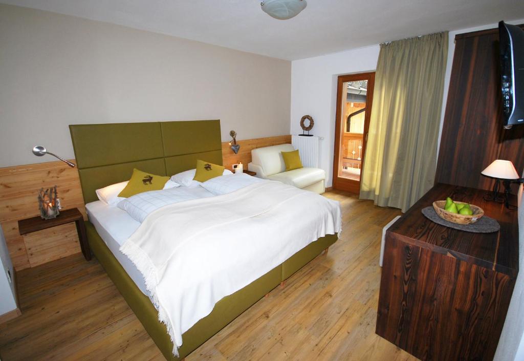 Monti Pallidi B&B Apartments Corvara In Badia Ruang foto