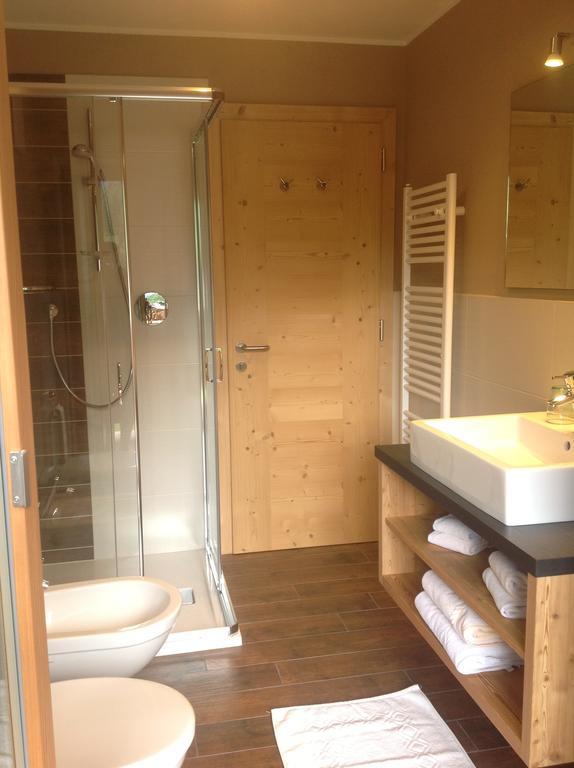Monti Pallidi B&B Apartments Corvara In Badia Ruang foto